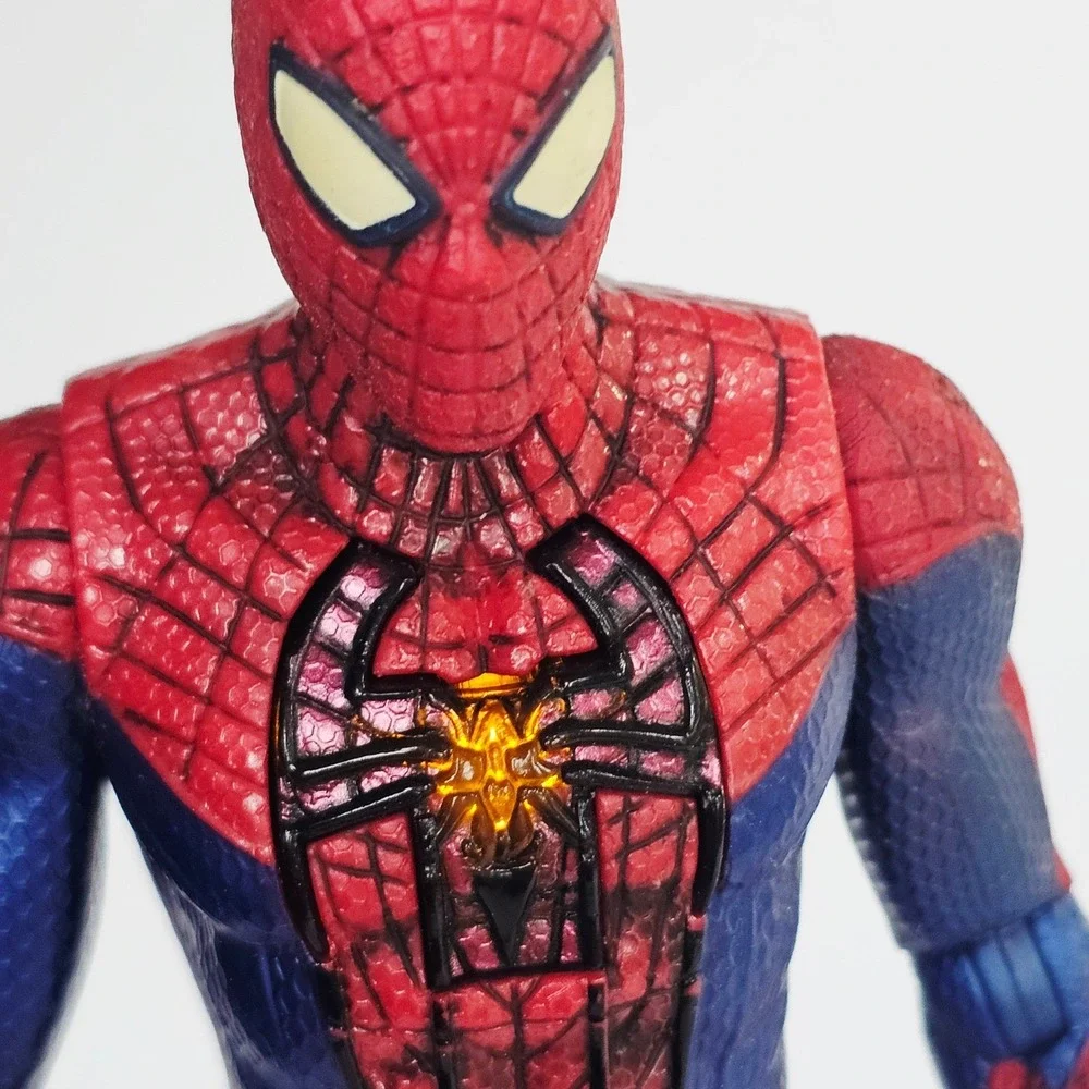 2014 Hasbro Amazing Spider-Man 2 Light-Up 10 Inch Action Figure Marvel Toy